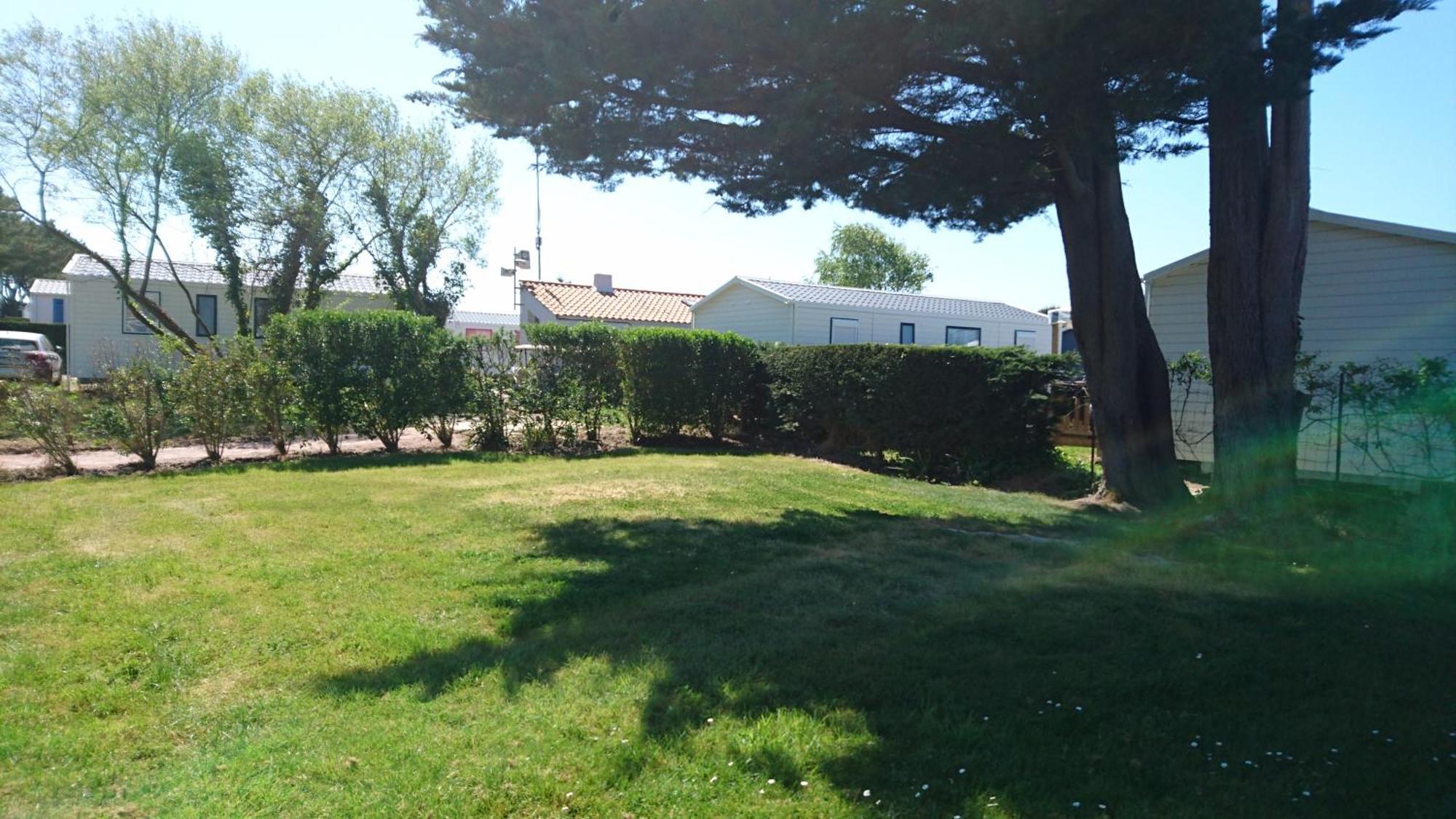 Camping L'Ocean Brem-Sur-Mer Exterior photo